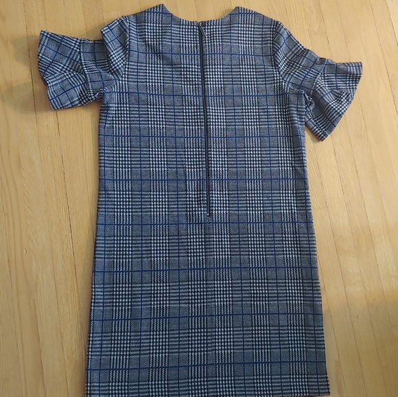 Calvin Klein Plaid Dress with Ruffle Sleeve - Picture 3 of 6